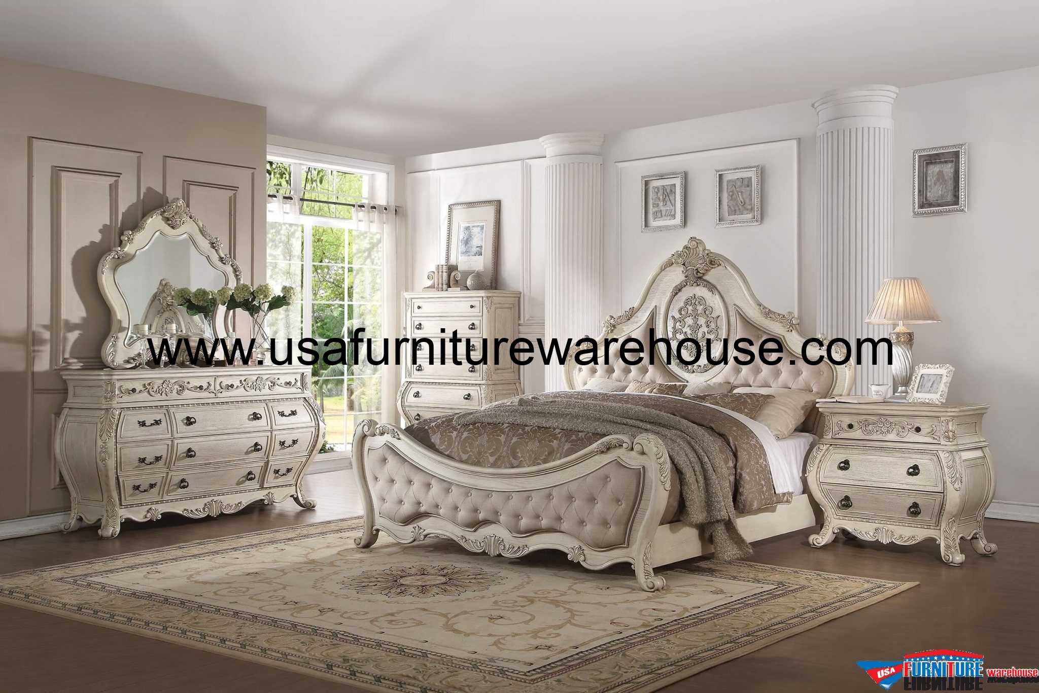 4 Piece Acme Ragenardus Antique White Bedroom Set